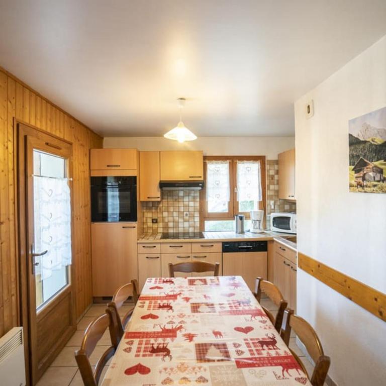 Chalet à Châtel : 3 pièces, 6 personnes, animaux admis - FR-1-676-24 - Appartement - 4