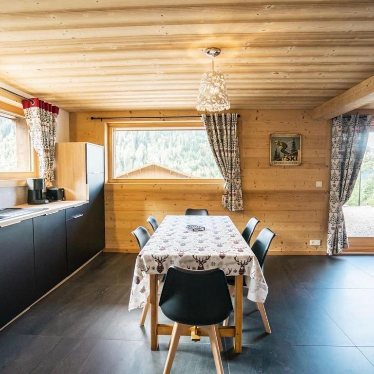 Charmant chalet 3 pièces pour 6 pers avec terrasse à Châtel, proche centre et télécabine. - FR-1-676-14 - Apartment - 3