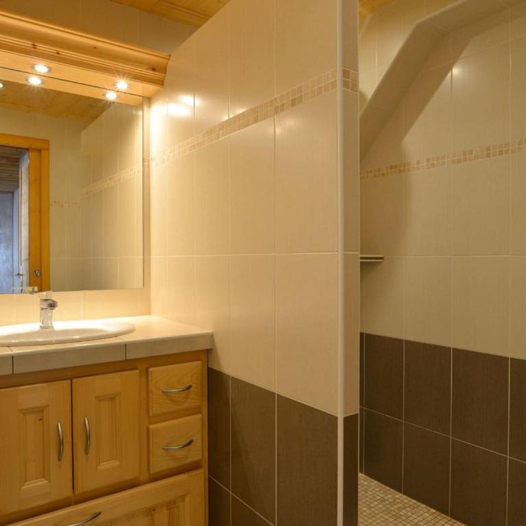 Appartement Châtel 3 pièces, 4 pers, proche remontées, balcon, jardin, parking, WIFI, équipements complets - FR-1-676-28 - Apartamento - 3