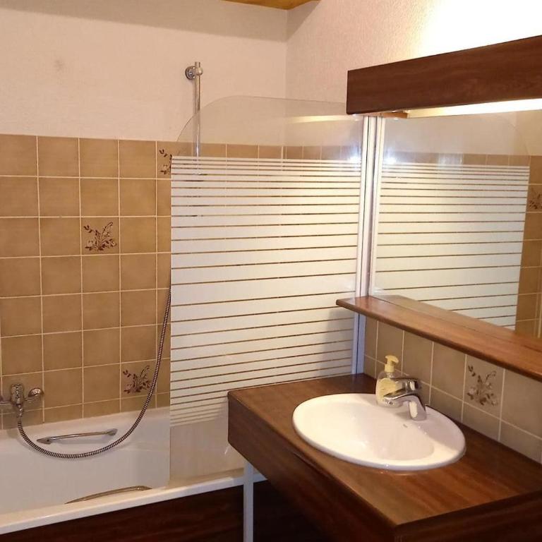 Chalet chaleureux à Châtel - Idéal 6 pers, 3 pièces, proche télésiège, WIFI, balcon sud, garage - FR-1-676-21 - Apartamento - 9