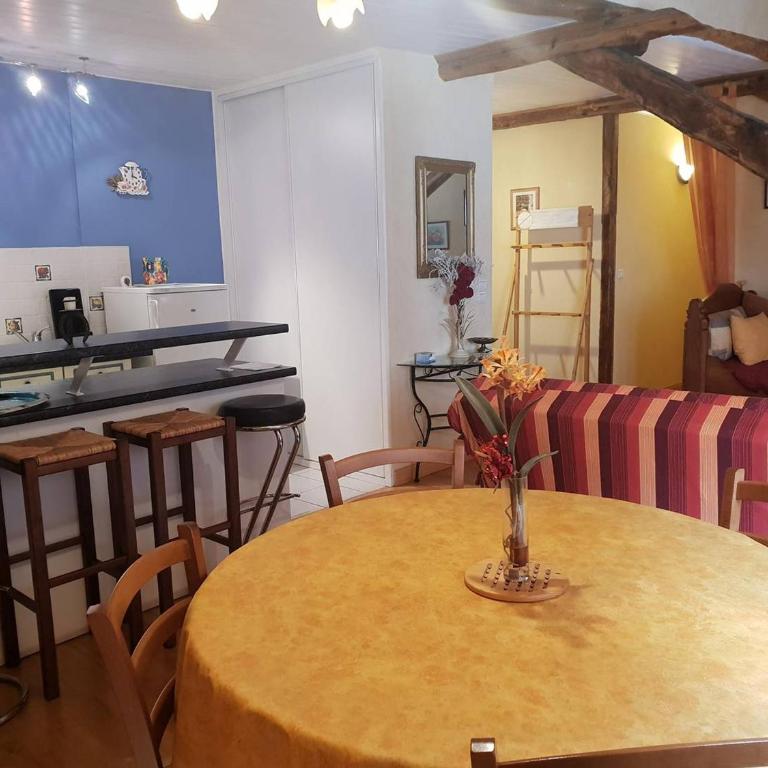 Appartement T2 52 m² pour 4-5 pers. - FR-1-234-305 - Appartement - 2