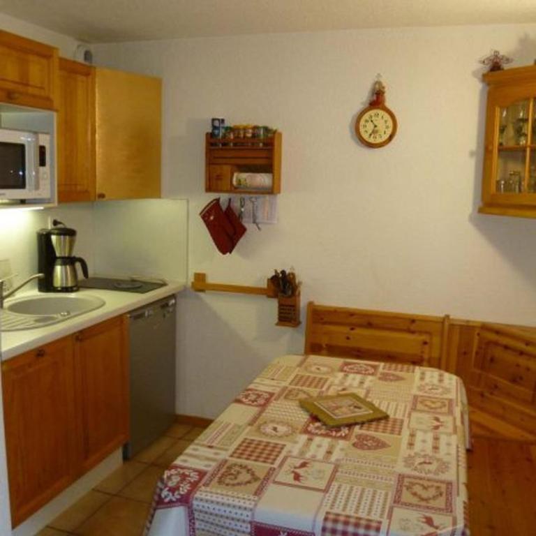 Appartement 2 pièces cosy, 5 pers, terrasse sud, proche des remontées, parking inclus, WiFi en option - FR-1-676-51 - Apartamento - 1