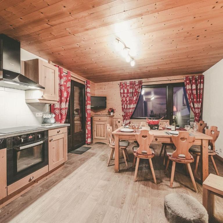 Appartement Châtel 7 pers, 2 chambres, Parking, Proche centre - FR-1-676-132 - Appartement - 1
