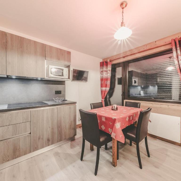 Studio confortable pour 3 avec WIFI, parking proche télécabine - FR-1-676-141 - Studio - 2