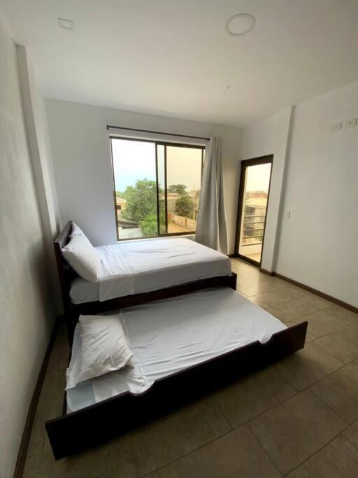 Hermoso departamento con piscina en la playa - Apartamento de 2 dormitorios - 14