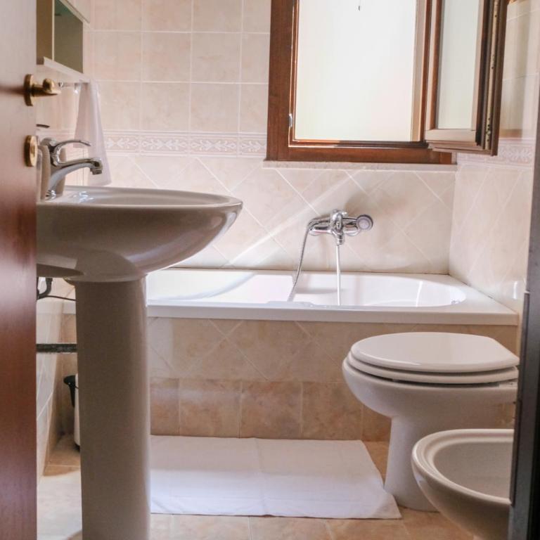 Grande Villa con Giardino e BBQ vicino al Mare - Casa de 3 dormitorios - 38