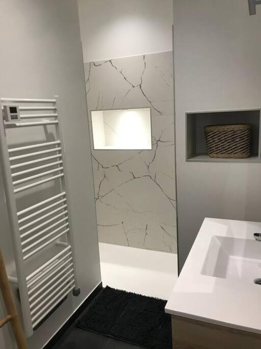 Superbe appartement plein centre - Appartement 2 Chambres - 15