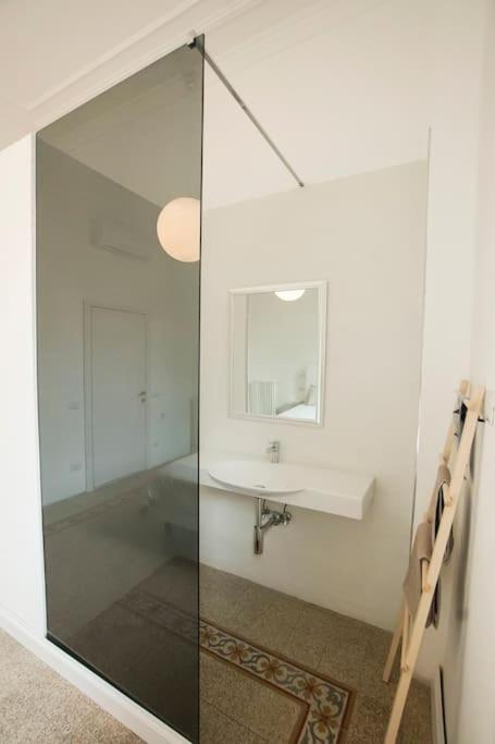 5 min Duomo - Novella Boutique - Parcheggio - Appartamento Deluxe con 4 Camere da Letto - 16