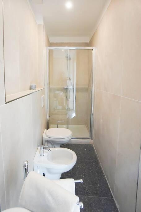 5 min Duomo - Novella Boutique - Parcheggio - Appartamento Deluxe con 4 Camere da Letto - 20