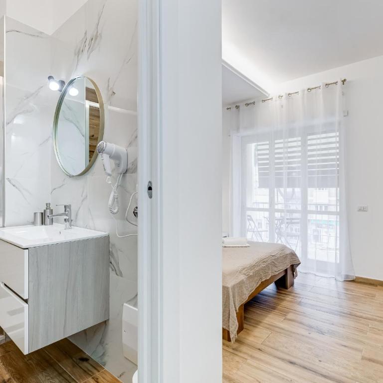 VATICANDREAM GUEST HOUSE - Camera Tripla Luxury - 1