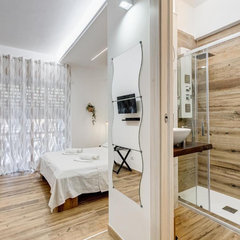 VATICANDREAM GUEST HOUSE - Camera Matrimoniale Deluxe con Balcone - 14