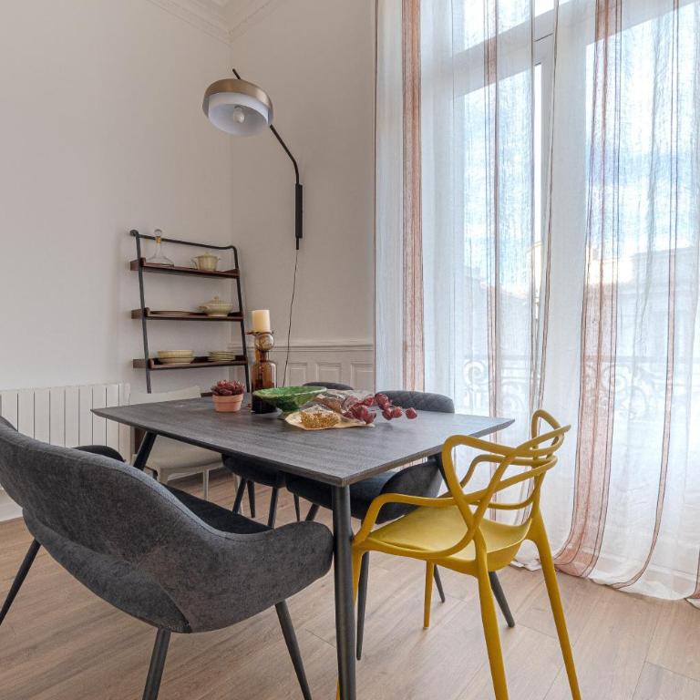 Le Majestueux du Cœur de Ville, Lumineux-Spacieux - Appartement 3 Chambres - 5