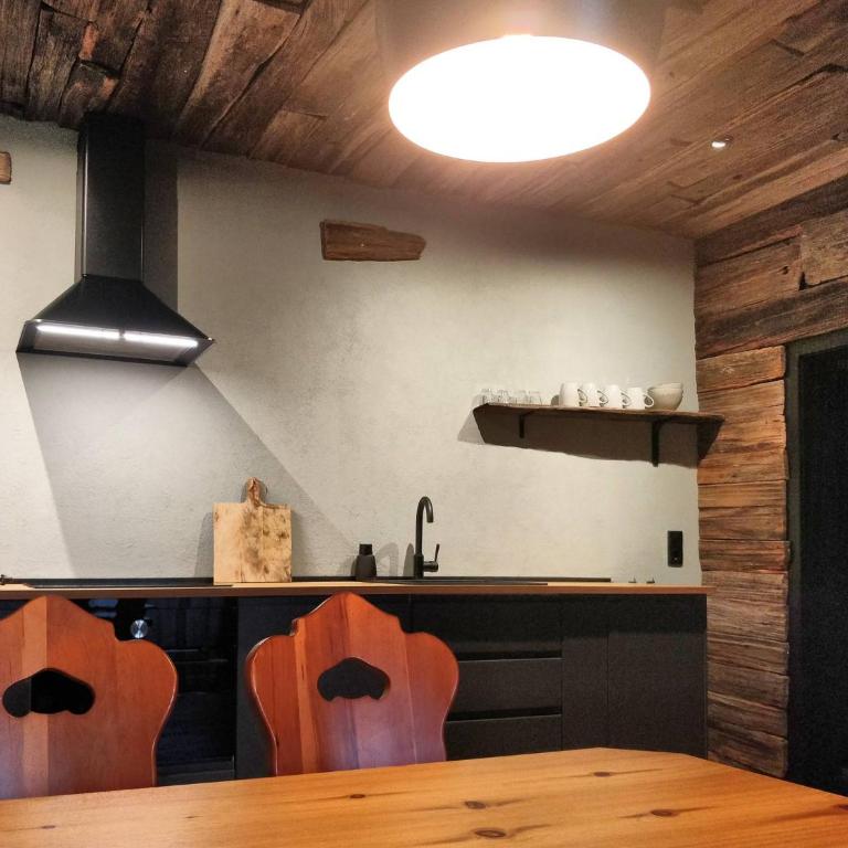Alpine Kraft - Apartment mit Balkon - 6