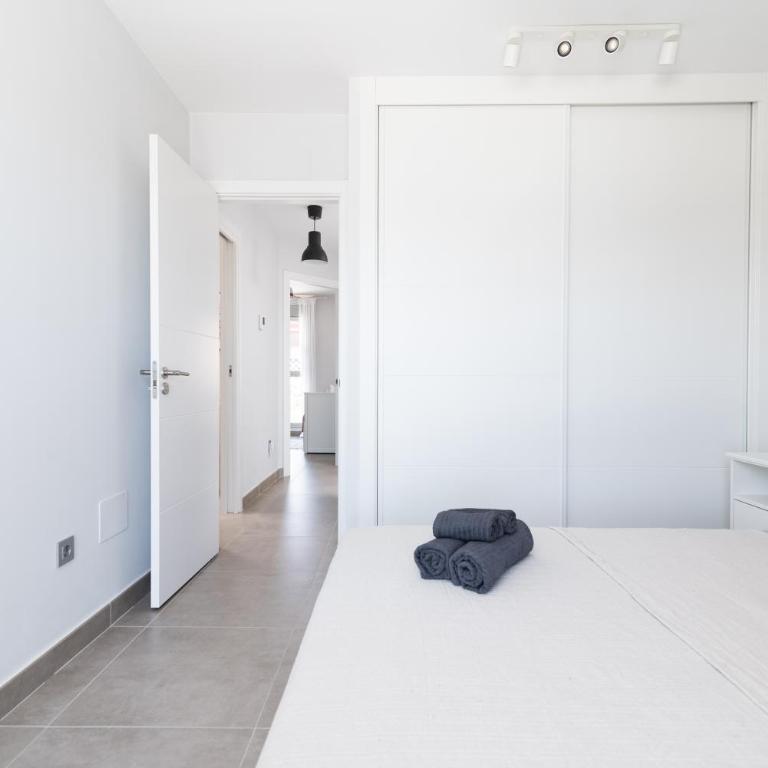 White Medano apartment. New with fast Wifi - Chalet de 3 dormitorios - 17