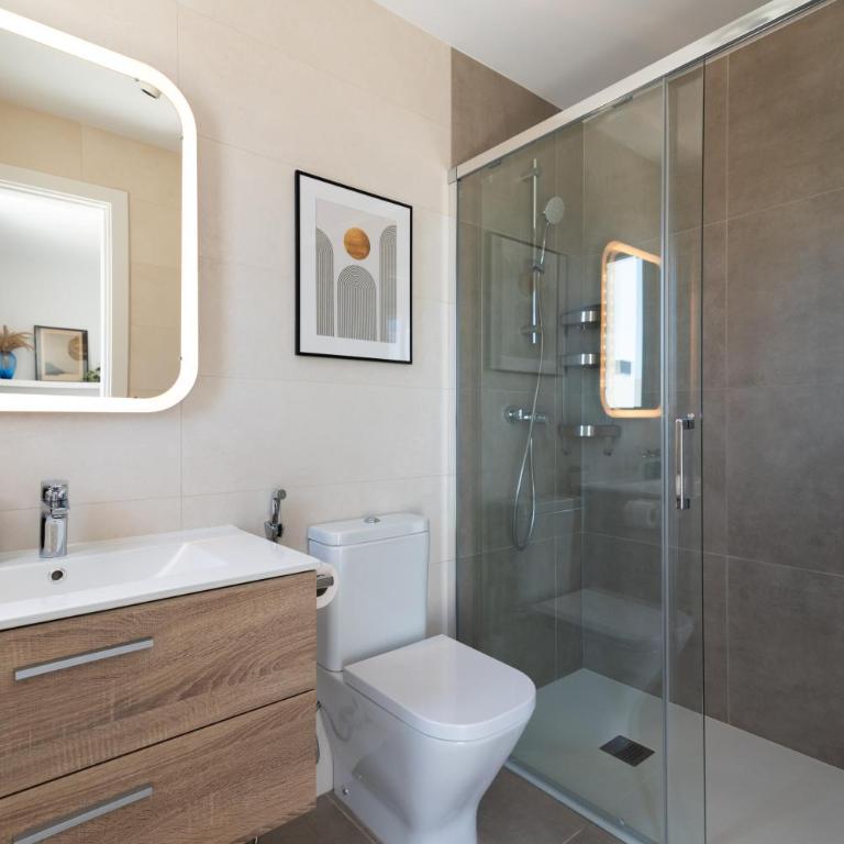 White Medano apartment. New with fast Wifi - Chalet de 3 dormitorios - 16