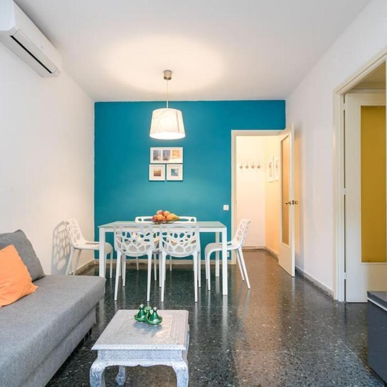 Canela Homes BARCELONA PARK GÜELL - Three-Bedroom Apartment - 1
