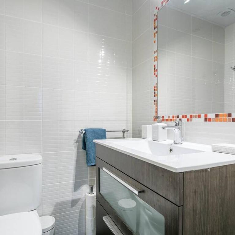 Canela Homes BARCELONA PARK GÜELL - Three-Bedroom Apartment - 19