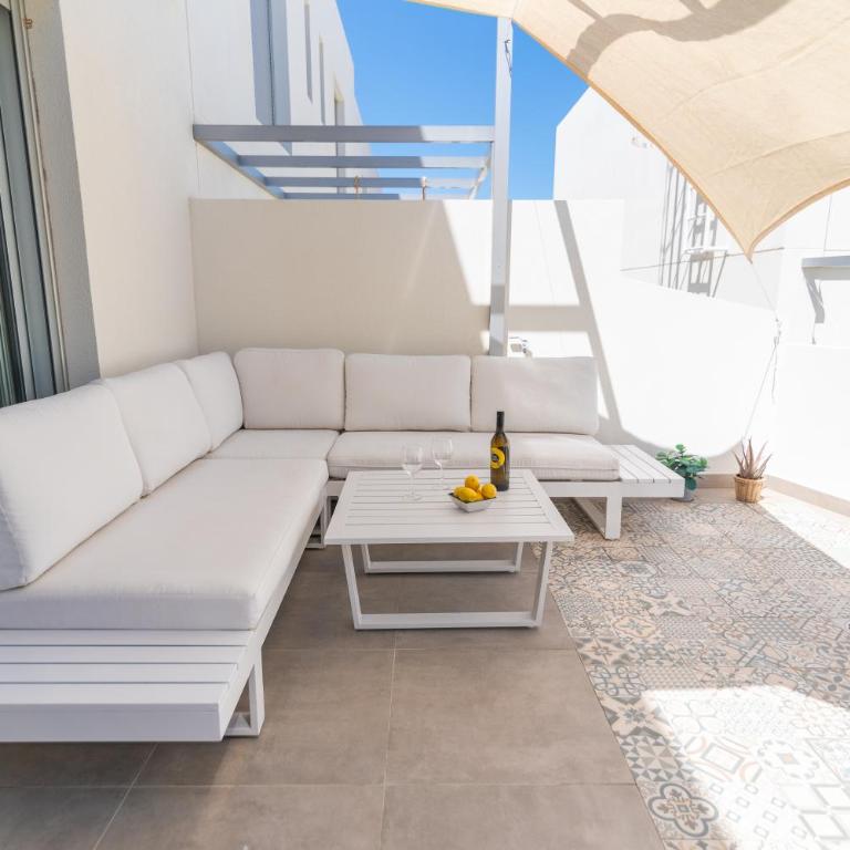 White Medano apartment. New with fast Wifi - Chalet de 3 dormitorios - 57