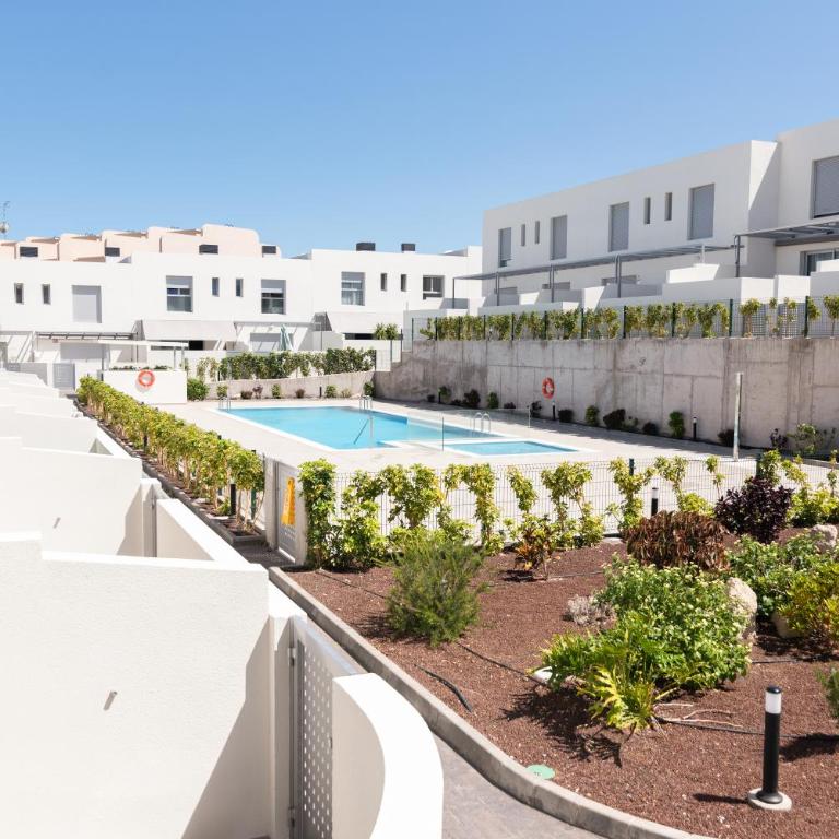 White Medano apartment. New with fast Wifi - Chalet de 3 dormitorios - 69