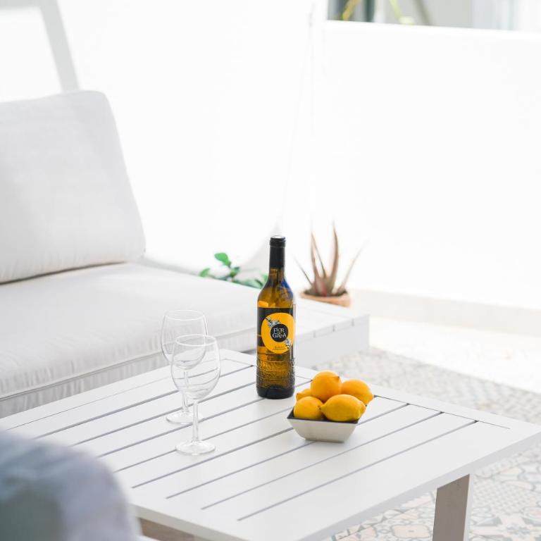 White Medano apartment. New with fast Wifi - Chalet de 3 dormitorios - 55