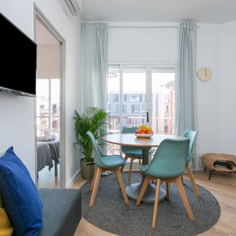 Canela Homes BARCELONA COZY - Three-Bedroom Apartment - 13