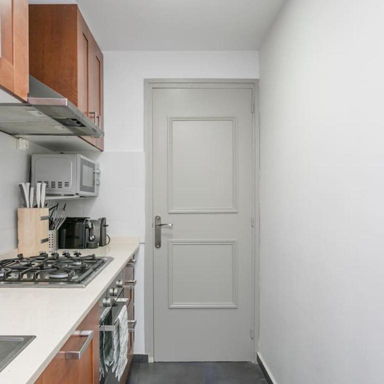 Canela Homes BARCELONA COZY - Three-Bedroom Apartment - 36