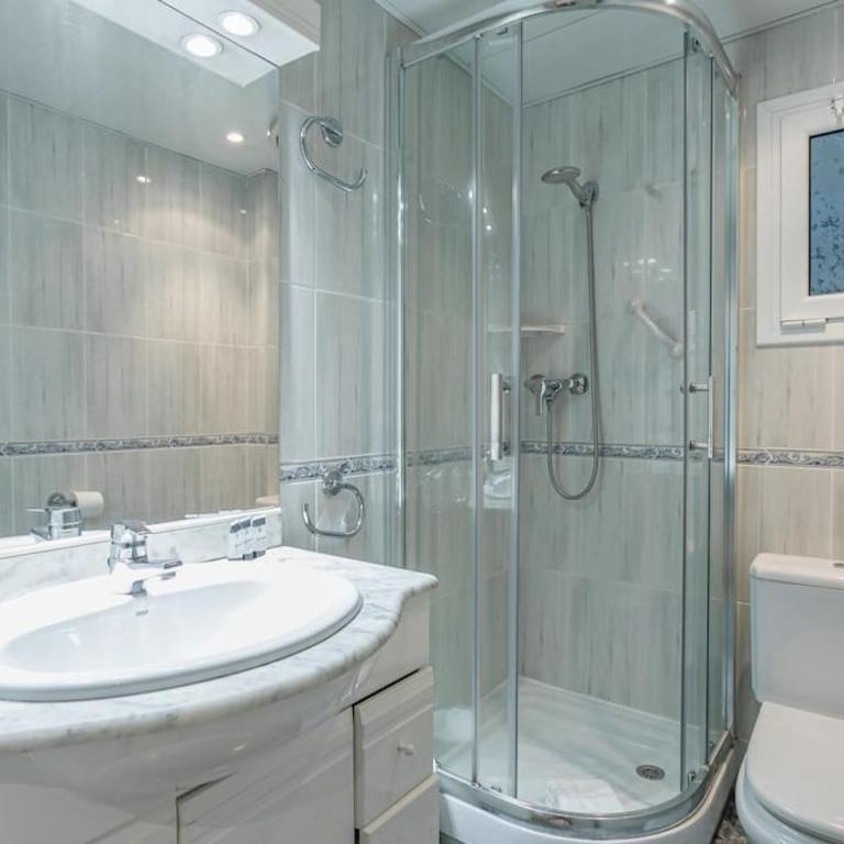 Canela Homes BARCELONA COZY - Three-Bedroom Apartment - 37