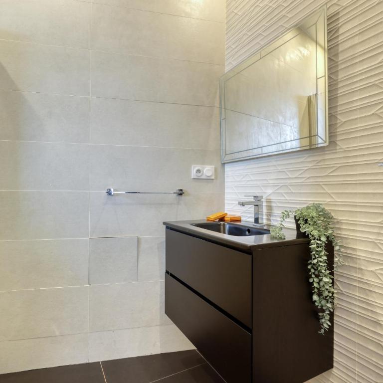 Chic and Warm 1 bd Flat - Heart of the Luxury 16th - Appartement 1 Chambre - 10