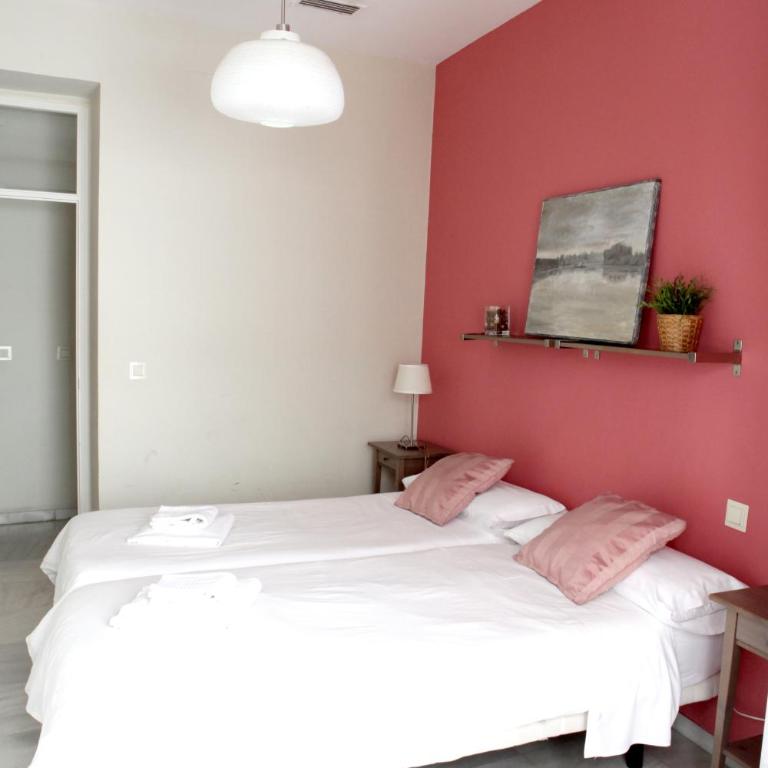 Sleepin Sevilla Catedral - Three-Bedroom Apartment - 16