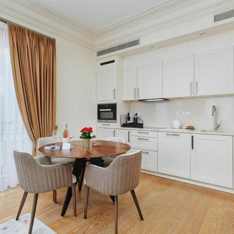 Porto Montenegro Residences - Rezidencija sa 1 Spavaćom Sobom i Pogledom na More - 4