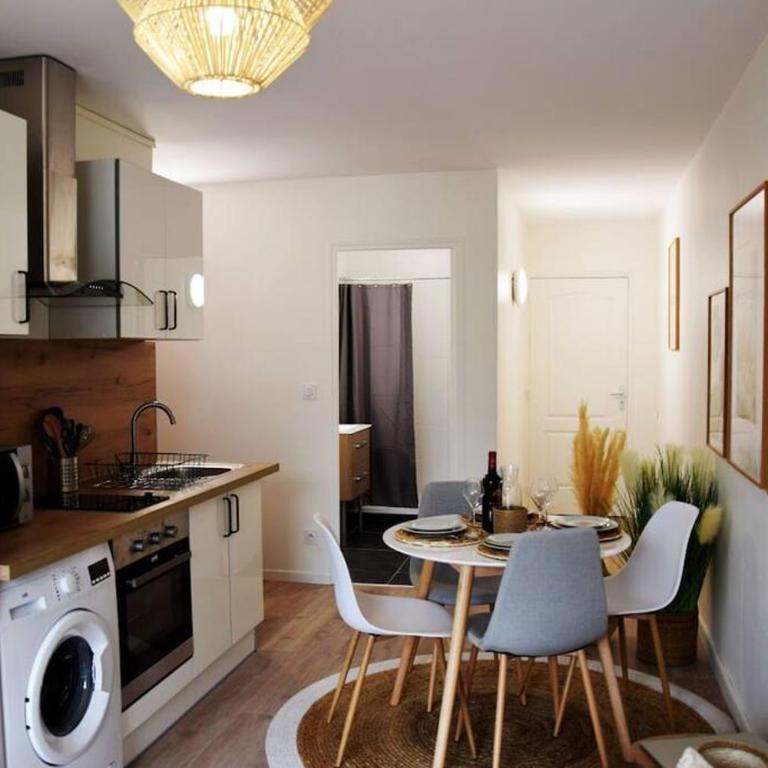 Superbe: parking gratuit + wifi puissant + balcon - Appartement 1 Chambre - 27