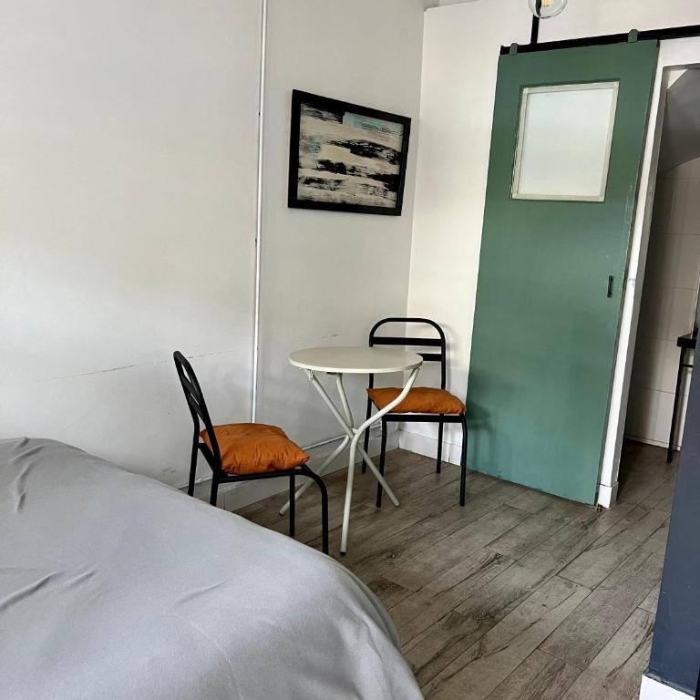Monoambiente en zona residencial - Estudio - 2