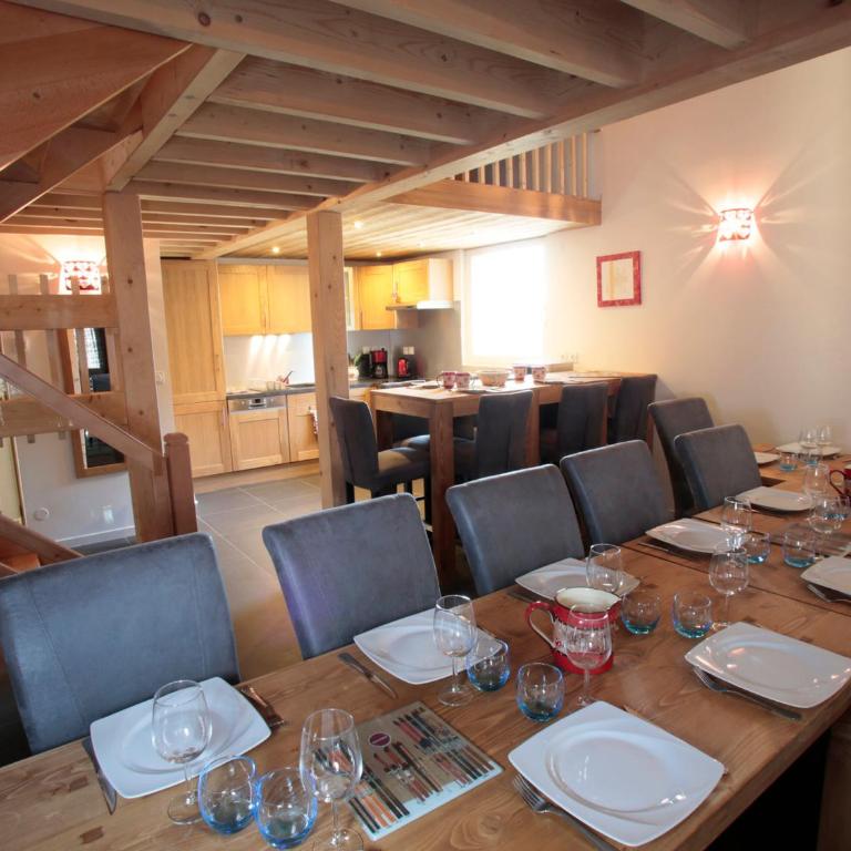 Chalet duplex 6 chambres, sauna, jacuzzi, balcons sud, parking, proche pistes et golf - FR-1-263-337 - Apartment (15 adults) - 4