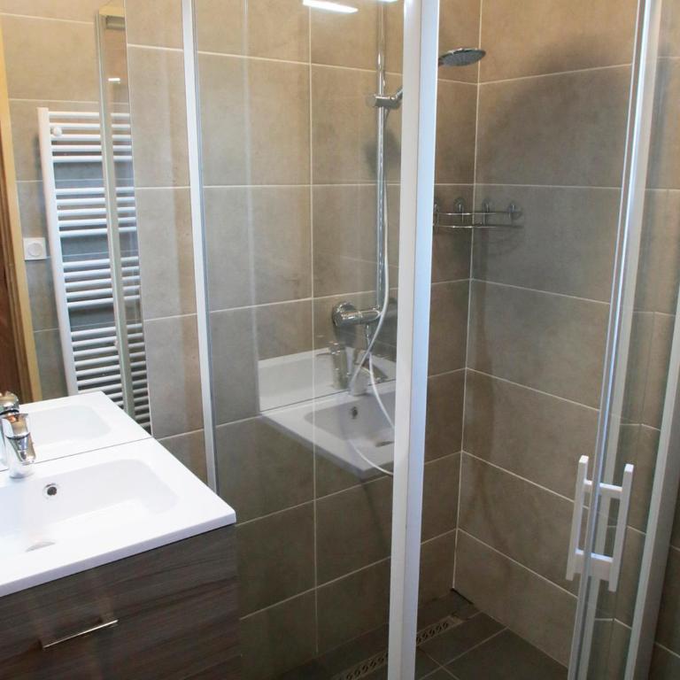 Chalet duplex 6 chambres, sauna, jacuzzi, balcons sud, parking, proche pistes et golf - FR-1-263-337 - Apartment (15 adults) - 15