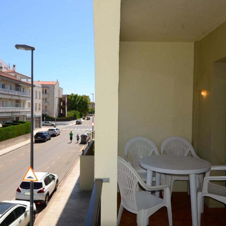 JARDINS DEL MAR 12 - One-Bedroom Apartment - 12