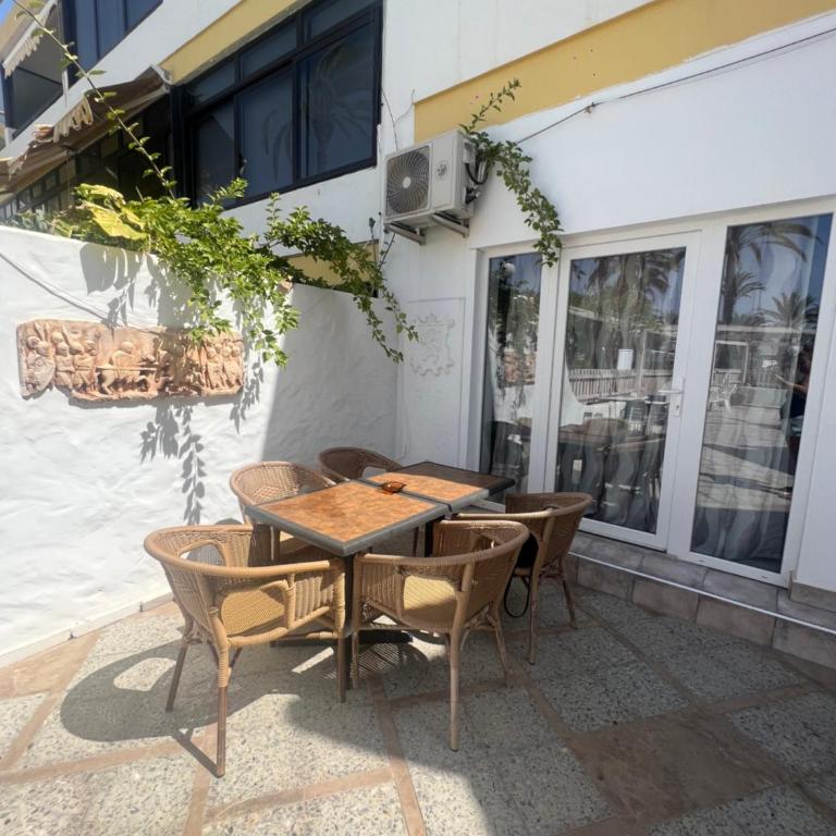 San Agustin apartments , close to the BEACH, with pool! - One-Bedroom Apartment - 3