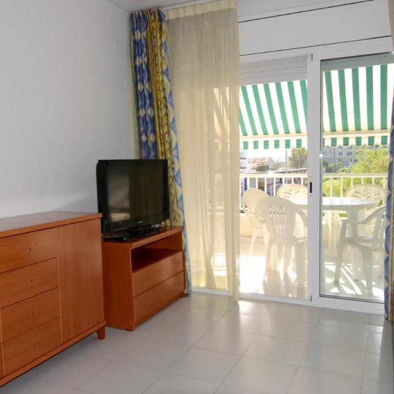 Illa Mar Dor 129 - Two-Bedroom Apartment - 11