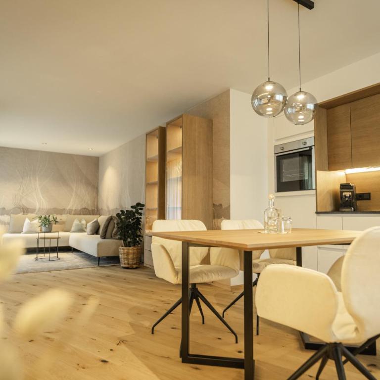 Boutique Hotel AMARIL - Monolocale con Vasca Idromassaggio - 2