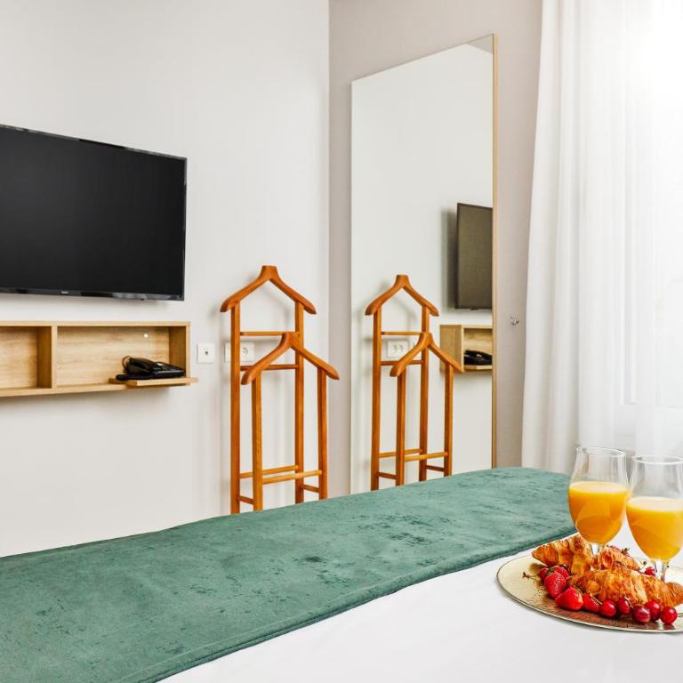 MAISON W - Deluxe One-Bedroom Apartment - 26
