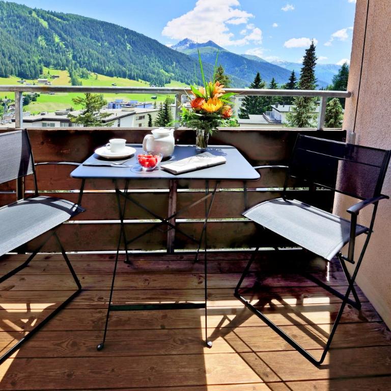 Ferienwohnung Parkareal Davos - freier Blick auf Berge, ruhig, sonnig, SW-Balkon, Parkplatz - Apartment mit 1 Schlafzimmer - 14