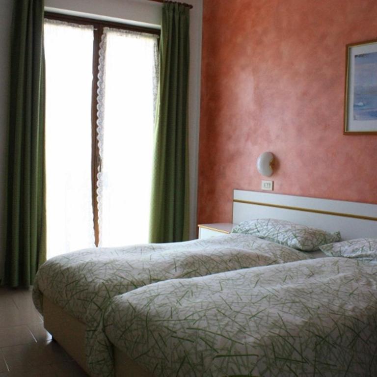 Stella D'Oro - Hotel & Apartments - Camera Tripla - 1