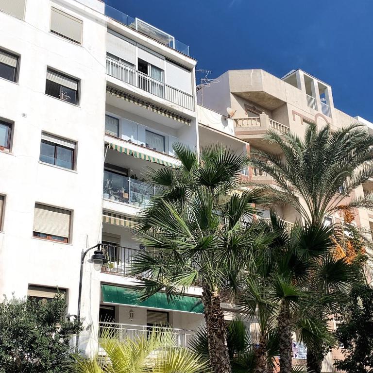 SunnyPalms - Beachfront Penthouse with stunning sea view - Two-Bedroom Apartment - 33