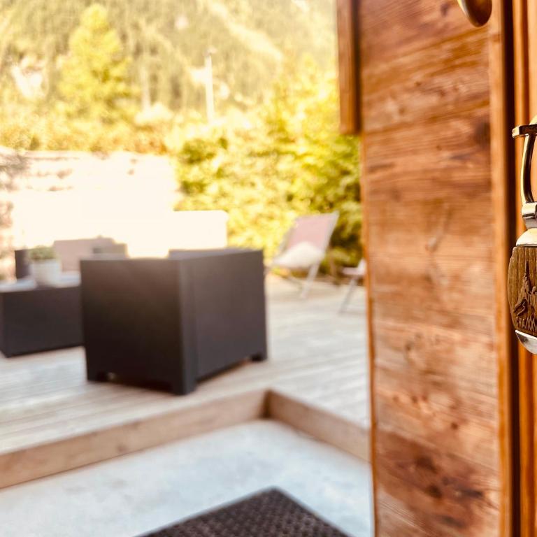 Chalet le petit Nicolas, jacuzzi, vue Mont Blanc - Chalet - 25