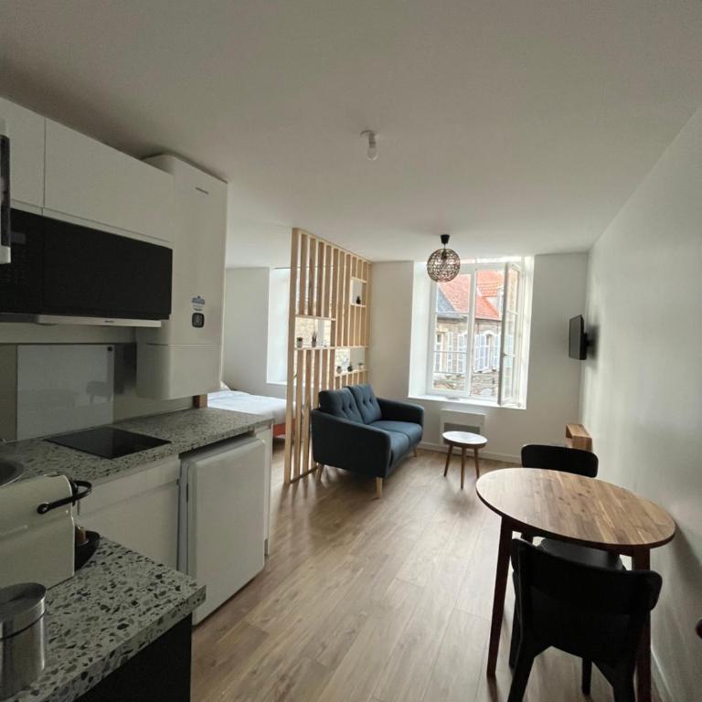 Au coeur de la Vieille Ville - Vue Cathédrale - Appartement 1 Chambre - 2
