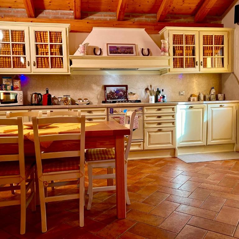 Appartamento Corte Antica con splendida Jacuzzi - Appartamento - 4