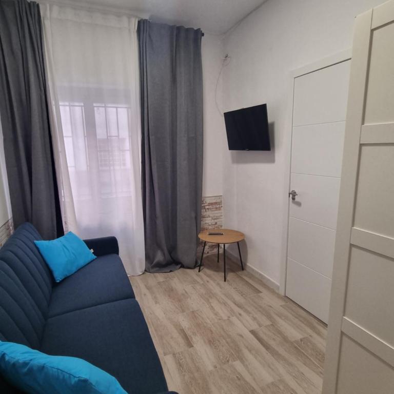 Apartamentos Alicante - Two-Bedroom Apartment - 1