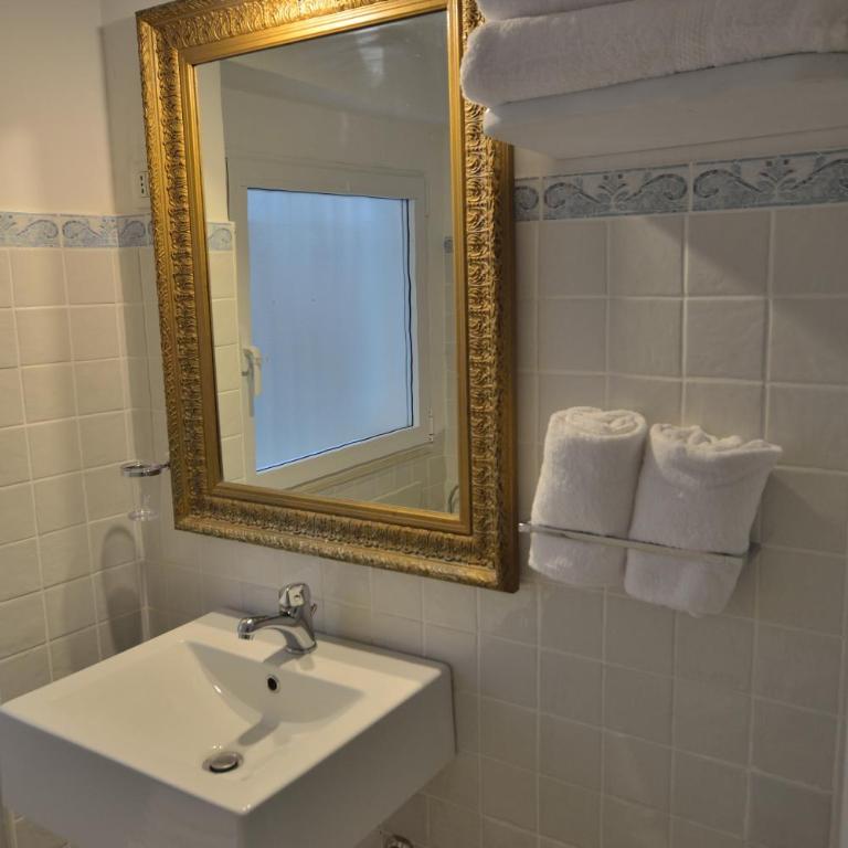 Casa Piazza Santa Lucia - One-Bedroom Apartment - 7