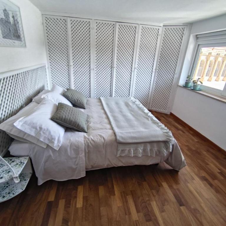 Casa Piazza Santa Lucia - One-Bedroom Apartment - 11