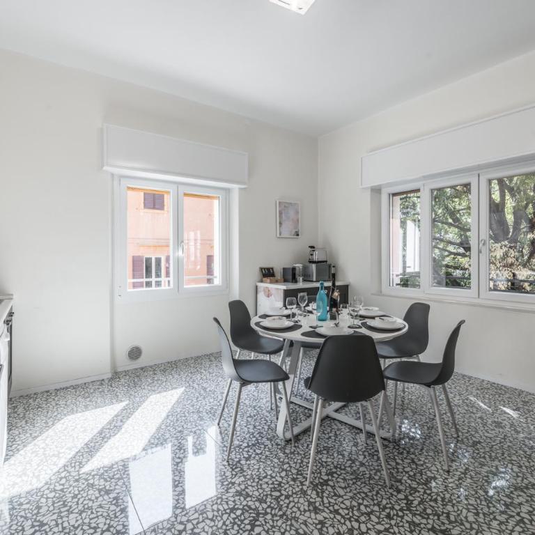 Altalena sulla piazza, un affaccio d'eccezione - Appartamento con 2 Camere da Letto - 15