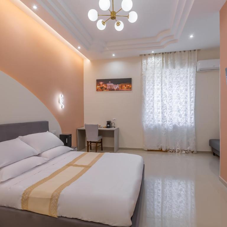 Hyper Lodge Termini GuestHouse - Camera Tripla Executive - 12